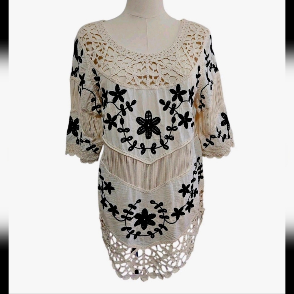 Oliver By Escio Top Womens Size Small Cream Black Crochet Semi Sheer Boho